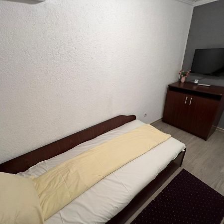 Hotel Vila Delia Oradea Zewnętrze zdjęcie